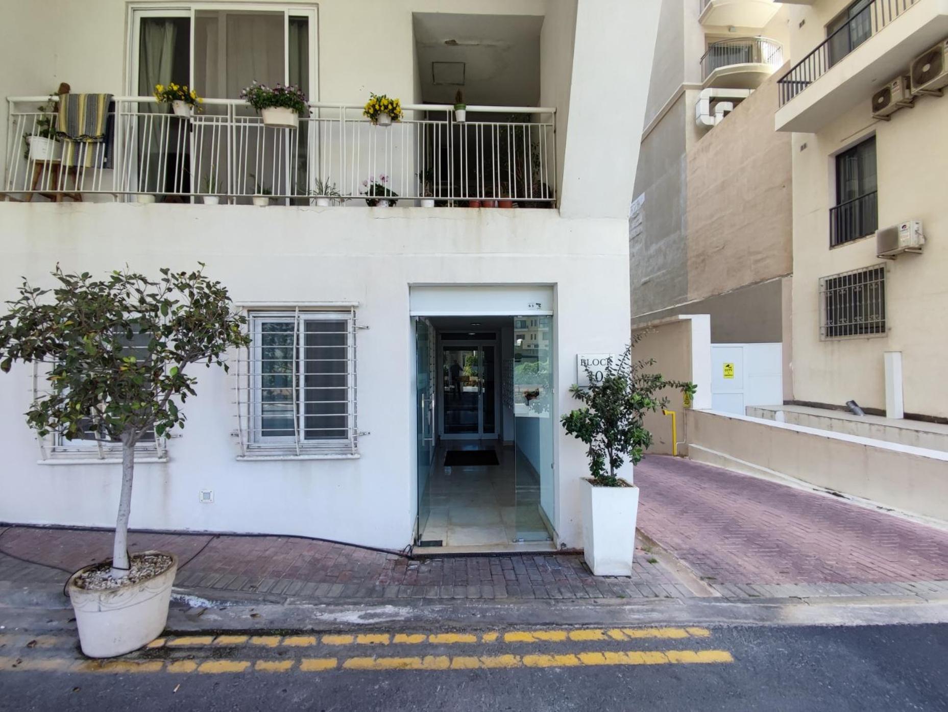 St Julians - Balluta 2 Bedroom Apartment Saint Julian's Екстериор снимка